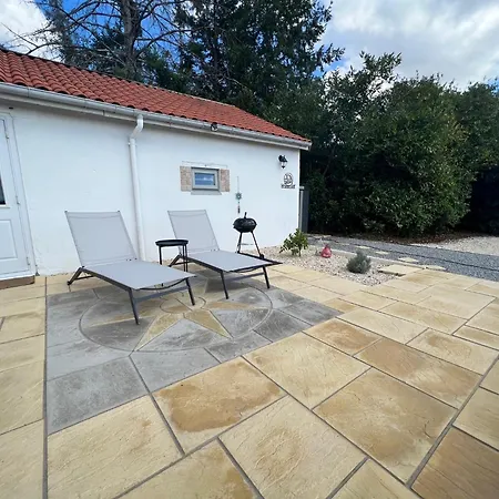 بيت للعطل Le Douillet - The Snug-couples Retreat Exideuil-sur-Vienne