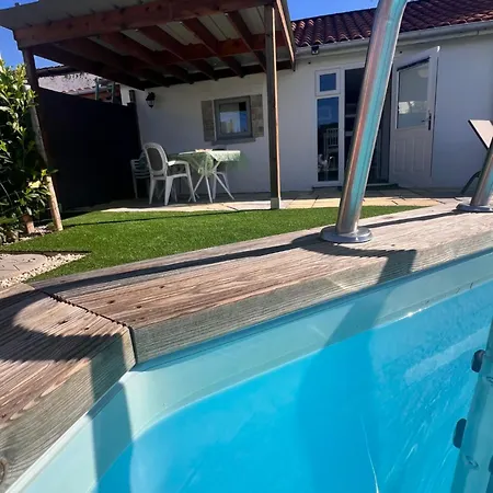 بيت للعطل Le Douillet - The Snug-couples Retreat