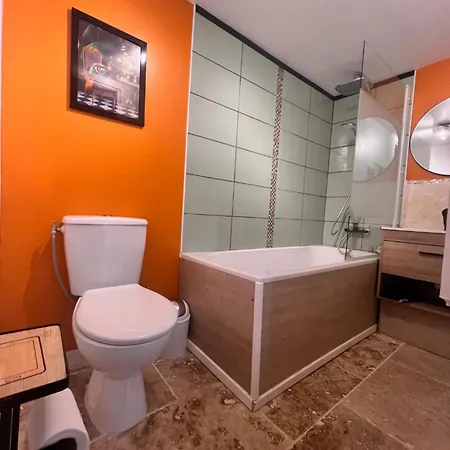 Le Douillet - The Snug-couples Retreat بيت للعطل Exideuil-sur-Vienne