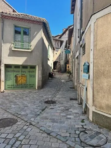 Le Douillet - The Snug-couples Retreat *